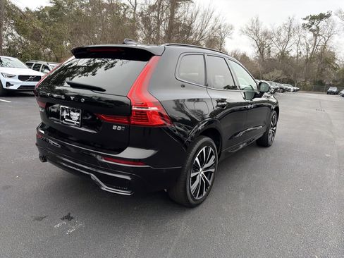 Certified 2025 Volvo XC60 B5 Plus image 10