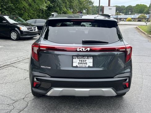 Certified 2026 Kia Seltos S FWD image 7