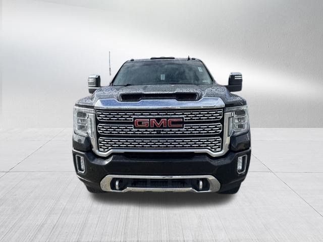 Used 2023 GMC Sierra 3500 Denali w/ Denali Black Diamond Edition AWD/4WD image 2