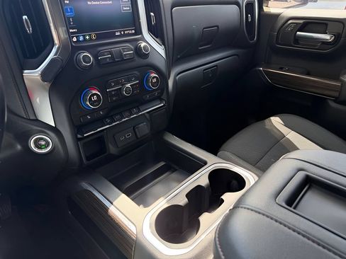 Used 2021 Chevrolet Silverado 1500 LT Trail Boss AWD/4WD image 29