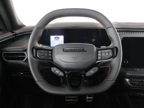 Used 2025 Dodge Charger Daytona Scat Pack w/ Track Pack AWD/4WD image 8
