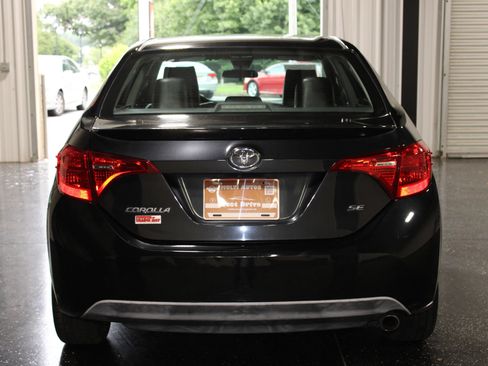 Used 2019 Toyota Corolla SE FWD image 4