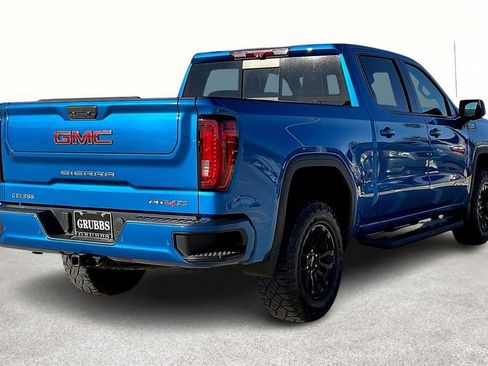 Used 2022 GMC Sierra 1500 AT4X image 2
