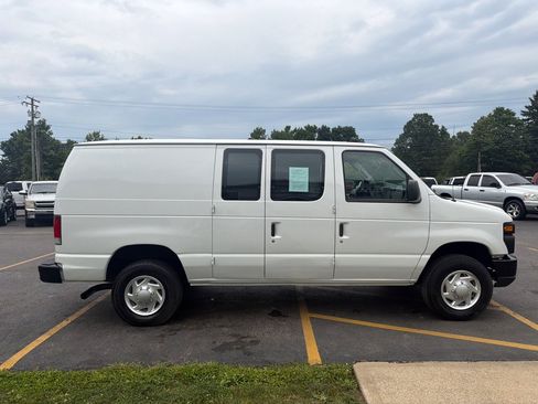 Used 2014 Ford E-350 and Econoline 350 Super Duty RWD image 5