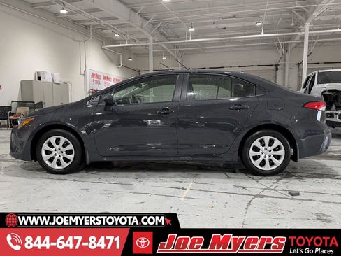 Used 2026 Toyota Corolla LE image 6