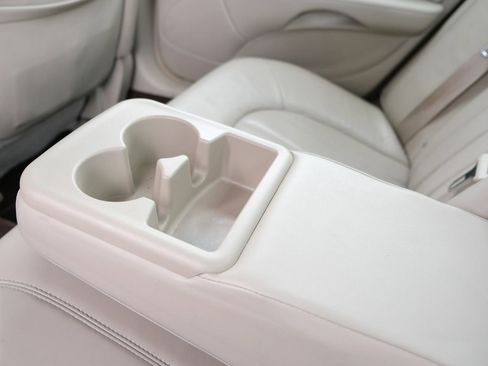 Used 2009 Buick Lucerne CXL w/ Driver Confidence Package image 22