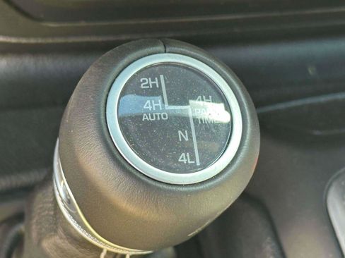 Used 2023 Jeep Wrangler Unlimited Sahara image 27