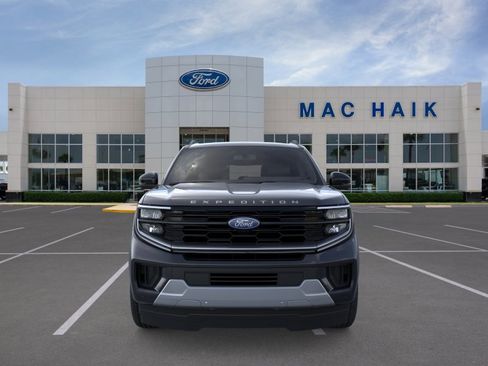 New 2025 Ford Expedition Platinum w/ Platinum Ultimate Package AWD/4WD image 6