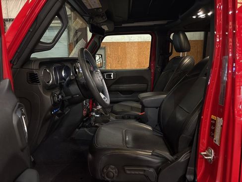 Used 2023 Jeep Wrangler Unlimited Rubicon 4xe image 18