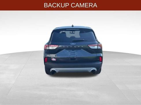 Used 2022 Ford Escape SE FWD image 6