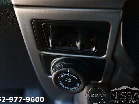 Used 2022 Ford F350 Platinum w/ Tremor Off-Road Package AWD/4WD image 25