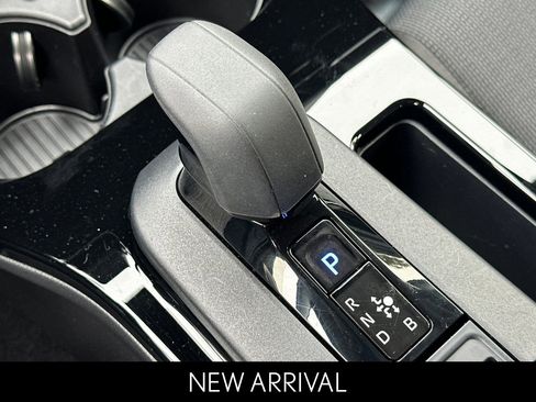 Used 2025 Toyota Prius LE image 22