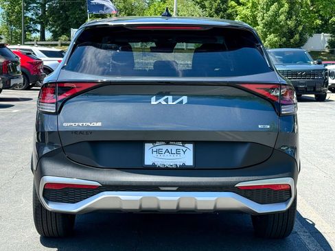 Certified 2025 Kia Sportage LX AWD/4WD image 7