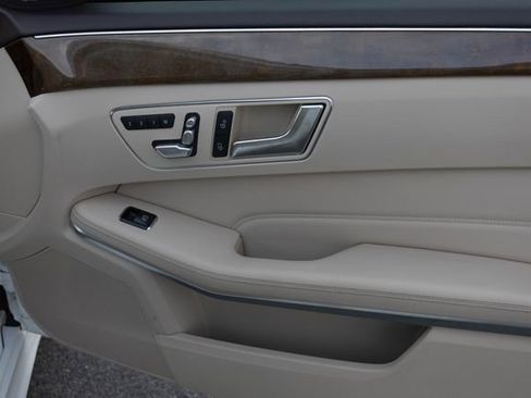 Used 2016 Mercedes-Benz E 350 4MATIC Wagon image 20