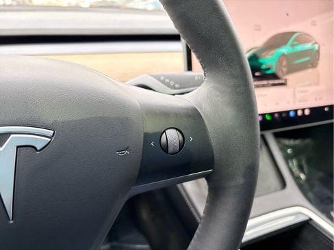 Used 2023 Tesla Model 3 Standard Range image 22