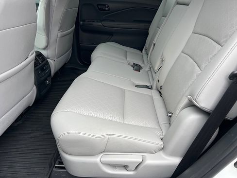 Used 2022 Honda Passport Elite image 8