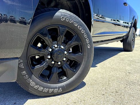 Used 2024 RAM 2500 Limited AWD/4WD image 2
