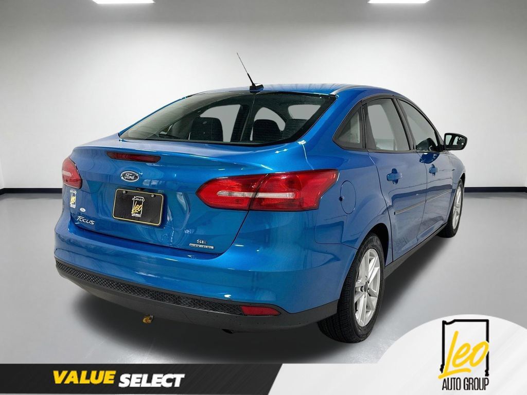Used 2015 Ford Focus SE FWD image 7