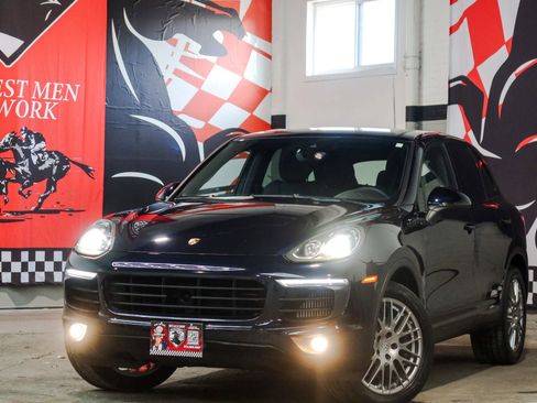 Used 2015 Porsche Cayenne S image 1