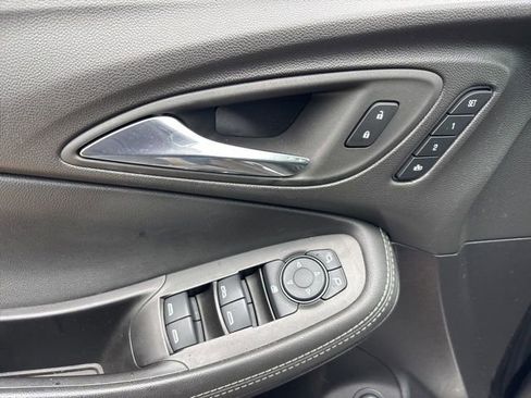 Used 2023 Buick Encore GX Essence w/ Experience Buick Package AWD/4WD image 17