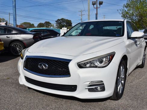 Used 2015 INFINITI Q50 Premium w/ Navigation Package AWD/4WD image 33