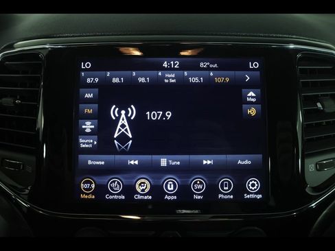Used 2022 Jeep Grand Cherokee Laredo E w/ Security & Convenience Group AWD/4WD image 26