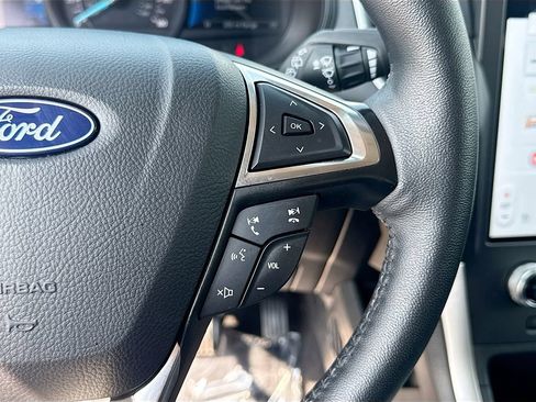 Used 2024 Ford Edge SEL w/ Convenience Package AWD/4WD image 9