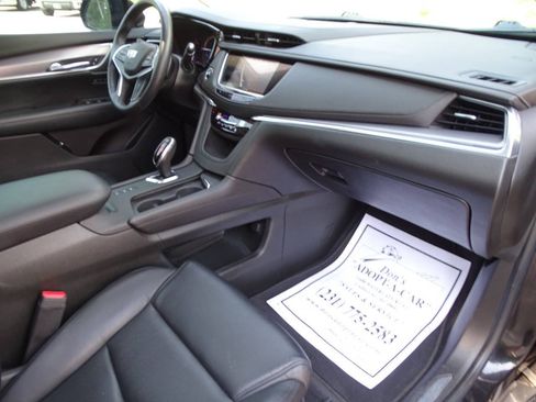 Used 2017 Cadillac XT5 AWD Luxury image 49