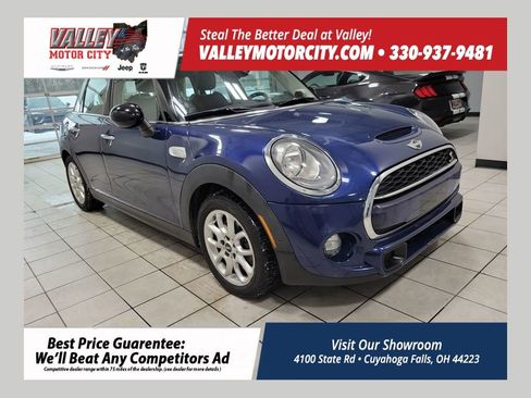 Used 2015 MINI Cooper S image 1