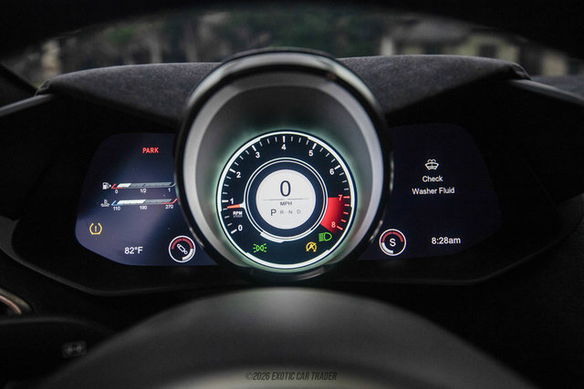 Used 2020 Aston Martin V8 Vantage Coupe RWD image 18