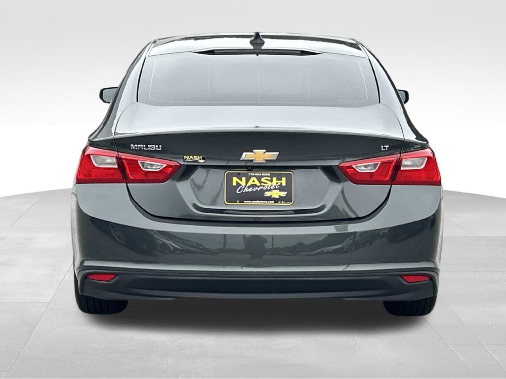 Used 2016 Chevrolet Malibu LT FWD image 4