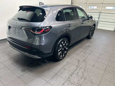 Used 2026 Honda HR-V EX-L image 3