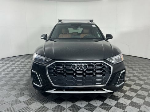 Used 2022 Audi Q5 e Premium w/ Convenience Package AWD/4WD image 2