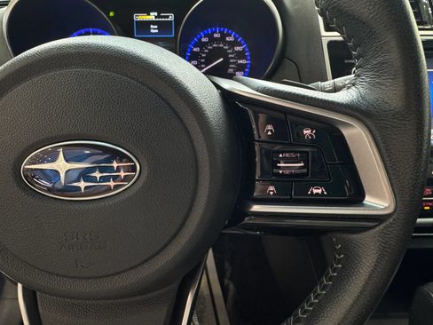 Used 2018 Subaru Outback 3.6R Limited AWD/4WD image 16