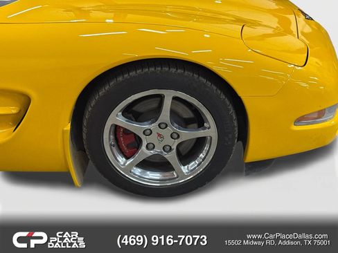 Used 2000 Chevrolet Corvette Coupe w/ Roof Pkg RWD image 26