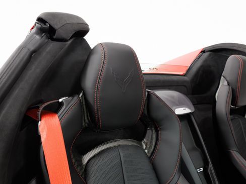 Used 2023 Chevrolet Corvette Z06 w/ Stealth Interior Trim Package RWD image 39