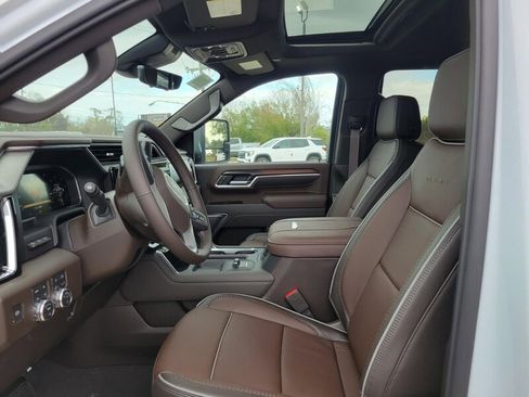 New 2026 GMC Sierra 3500 Denali w/ Denali Reserve Package image 11