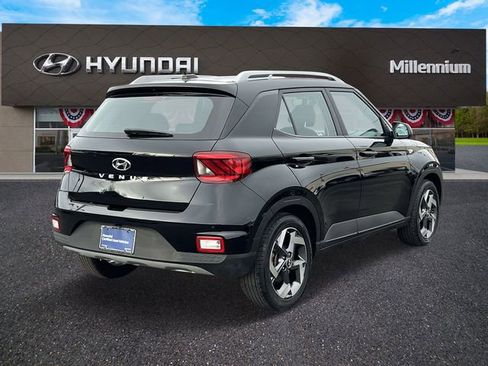Certified 2023 Hyundai Venue SEL w/ Cargo Package image 6