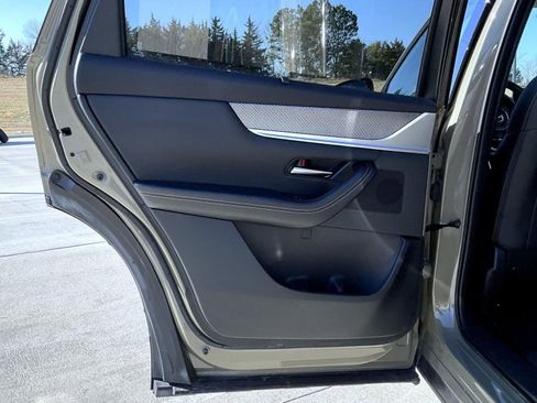 Certified 2025 MAZDA CX-70 Plug-In Hybrid w/ Premium Pkg image 21