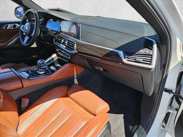 Used 2021 BMW X6 M50i w/ Executive Package AWD/4WD image 21
