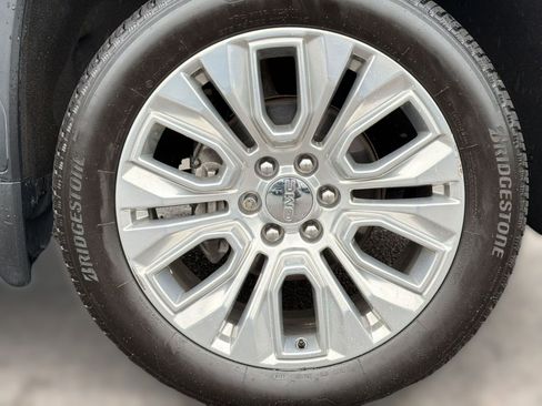 Used 2021 GMC Sierra 1500 Denali w/ Denali Ultimate Package AWD/4WD image 12