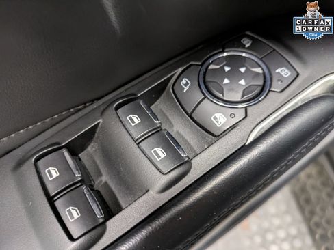 Used 2019 Lincoln MKC Reserve w/ MKC Climate Package AWD/4WD image 12
