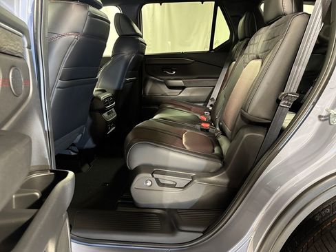 New 2026 Honda Pilot Black Edition image 5