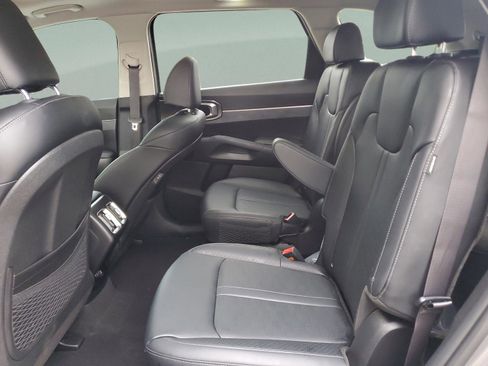 Certified 2025 Kia Sorento EX w/ EX Panoramic Sunroof Package image 7