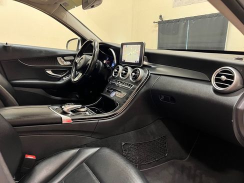 Used 2016 Mercedes-Benz C 300 Sedan image 27