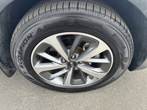 Used 2019 Kia Sorento EX w/ EX Touring Package image 43