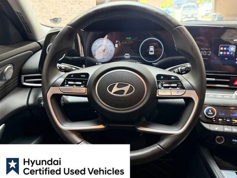 Certified 2025 Hyundai Elantra SEL FWD image 20