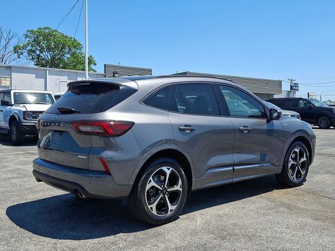 Certified 2023 Ford Escape ST-Line Elite w/ Premium Technology Package AWD/4WD image 6