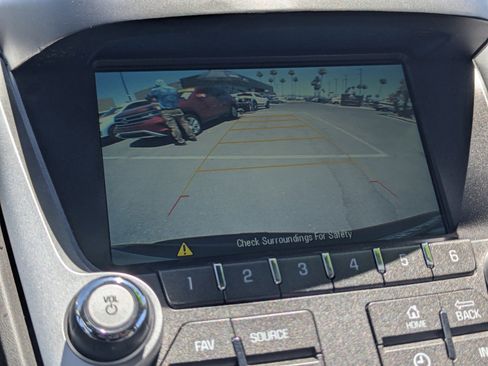 Used 2017 GMC Terrain SLE AWD/4WD image 11