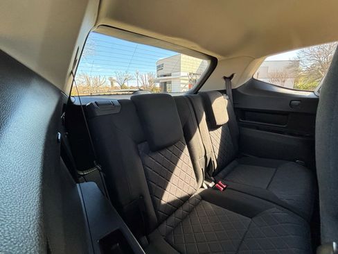 Used 2018 Volkswagen Atlas Launch Edition image 22